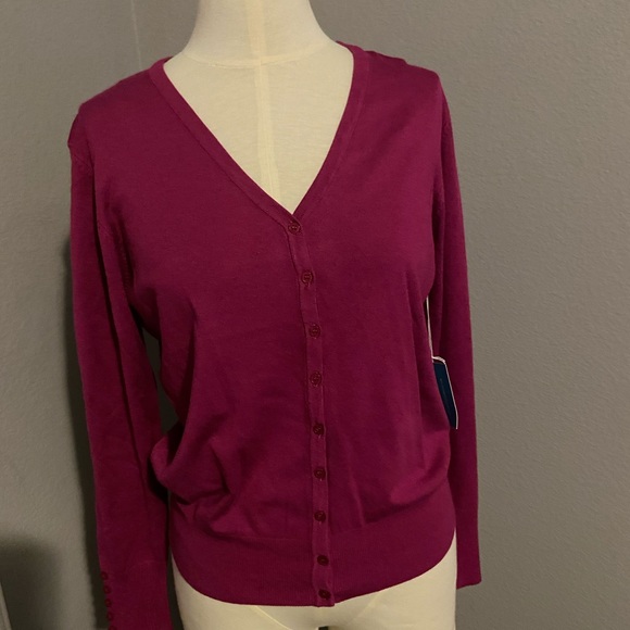 Cardigan in Magenta (Large brand new/never worn) - Picture 3 of 5